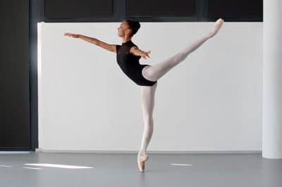 Nora Philippe — Classical dancer, France