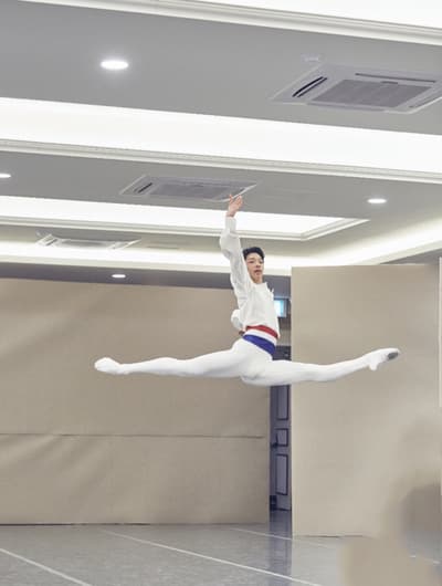 Jeongwoo Mun — Classical dancer, South Korea