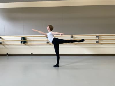 Elliott Mumm — Classical dancer, United States