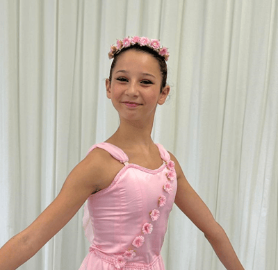 Chloe Bullou — Classical dancer, France