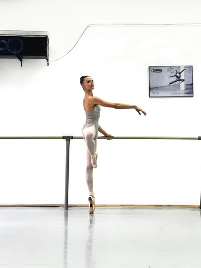 Miren Guarino — Classical dancer, Italy