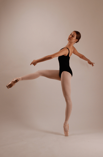 Piera Nicoletti Altimari — Classical dancer