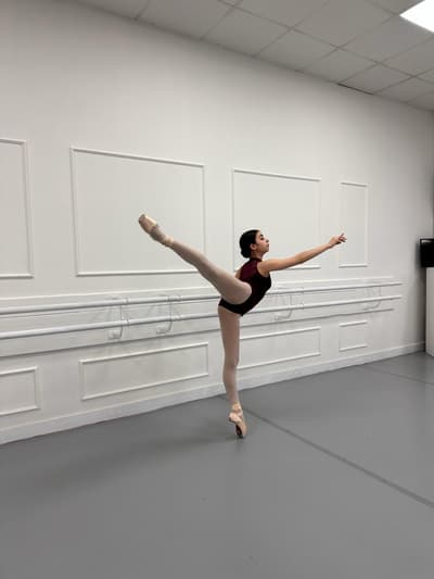 serena di benedetto — Contemporary dancer, Italy