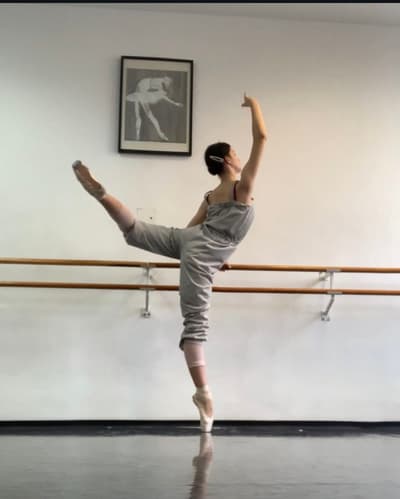 IOANA SAVULESCU — Classical dancer, Romania