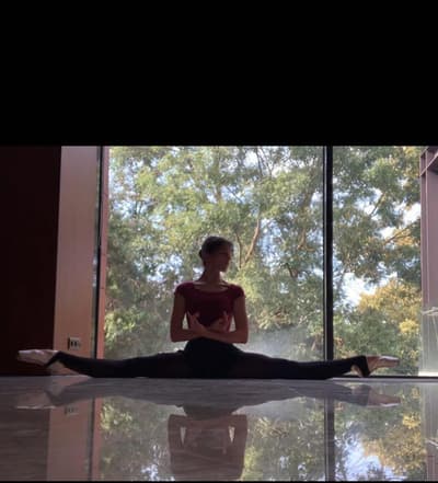 IOANA SAVULESCU — Classical dancer, Romania