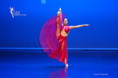 IOANA SAVULESCU — Classical dancer, Romania