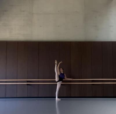 IOANA SAVULESCU — Classical dancer, Romania