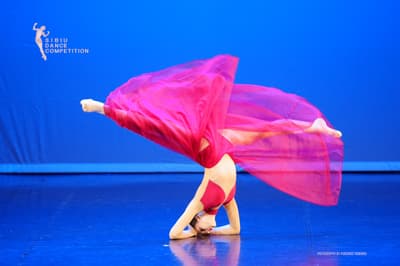 IOANA SAVULESCU — Classical dancer, Romania