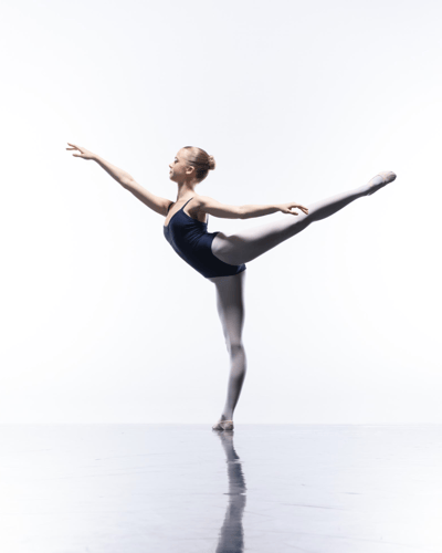Lucinda Paykel — Classical dancer