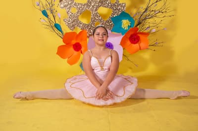 Ximena Elisa Gómez Herrera — Classical dancer