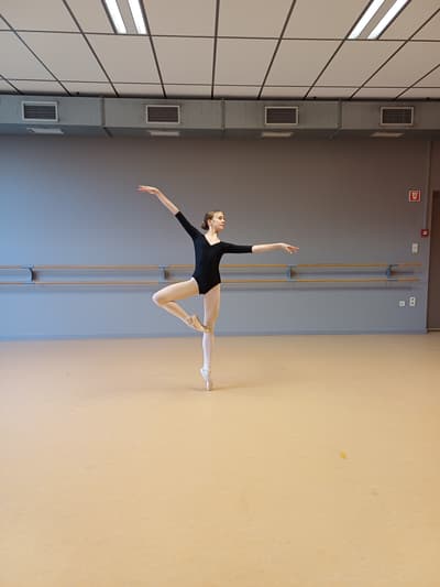 Eva Hammer — Classical dancer, Belgium