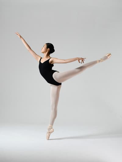 Hana INUKAI — Classical dancer, France