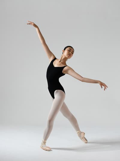 Hana INUKAI — Classical dancer, France