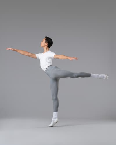 Simon Nguyen — Classical dancer, United States
