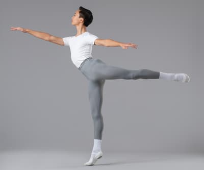 Simon Nguyen — Classical dancer, United States