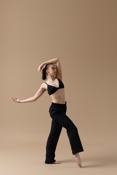 Eva Laing — Classical dancer, United States