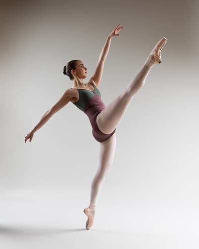 Eva Laing — Classical dancer, United States