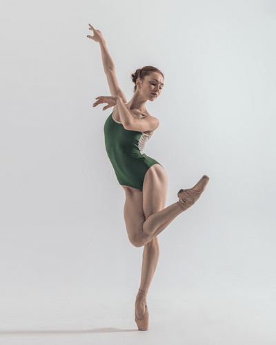 Sara Zanzon — dancer