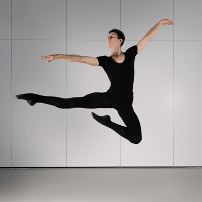 Sébastien URBAN VIDAL — Classical dancer, France
