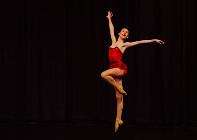 Mara Frunza — Modern dancer, Jersey