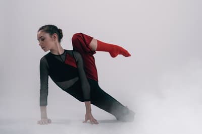 Mara Frunza — Modern dancer, Jersey