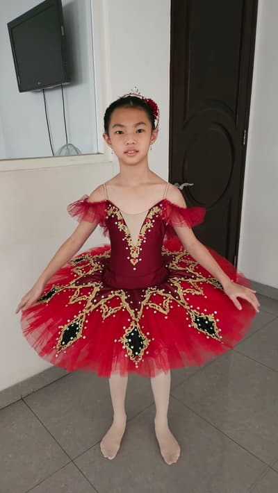 Patricia theona Sutanto — Classical dancer, Indonesia