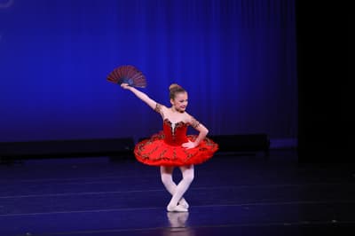 Ariana Nicozisis — Classical dancer, United States