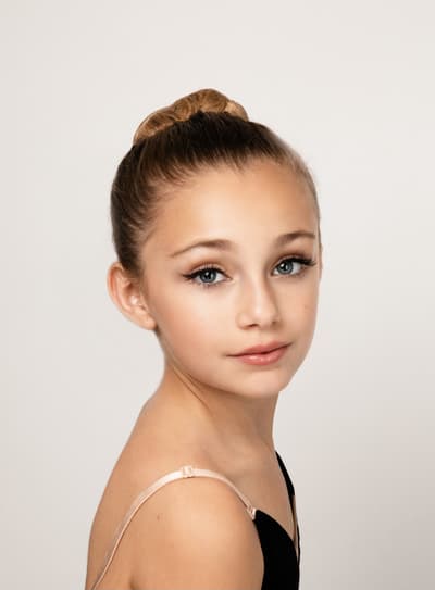 Ariana Nicozisis — Classical dancer, United States