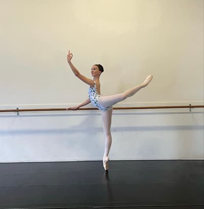 Ivy Lanhardt — Classical dancer