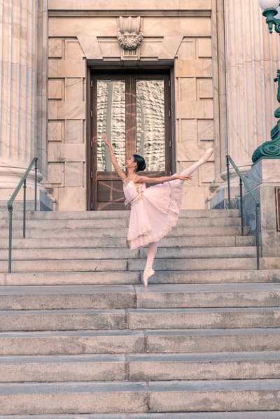 Afina Hiyori Gosla — dancer, United States