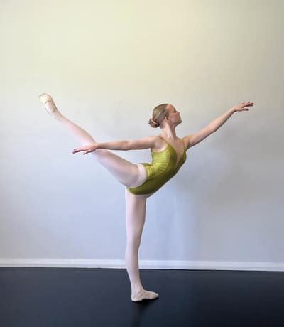 Penny Hollis — Contemporary dancer, Germany