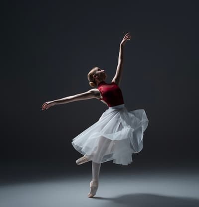 Scarlet Higgins — Classical dancer, Belgium