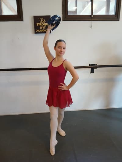 COLOMBA MONTENEGRO — dancer, Chile