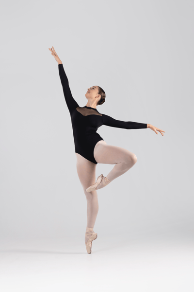 Miriam Berdie — Classical dancer