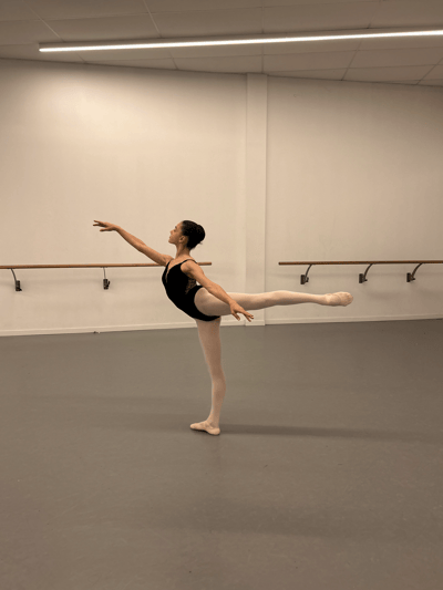 Ilaria TRAVINI DE COLLE — Classical dancer, MEES, France