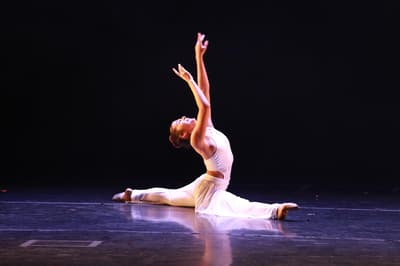 Raíssa von Gal Pereira — Contemporary dancer, Brazil