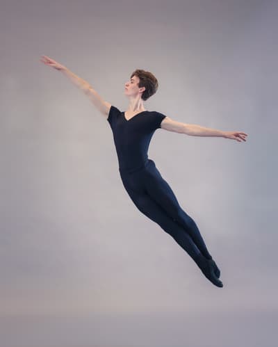Devon Luxton — Classical dancer, Germany