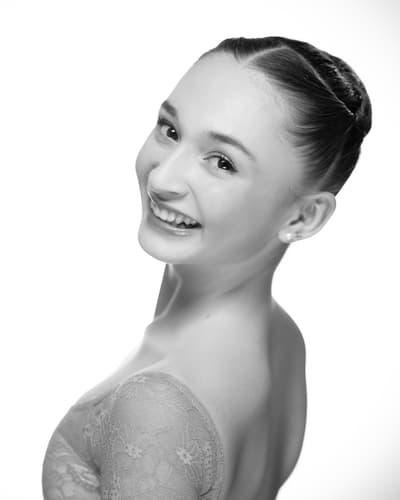 Yasemin Kayabay — dancer, United Kingdom