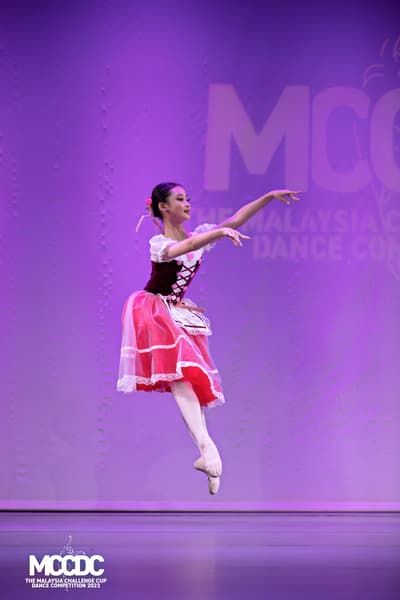 Fong Yu Qing — Classical dancer, Malaysia