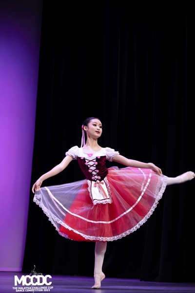 Fong Yu Qing — Classical dancer, Malaysia