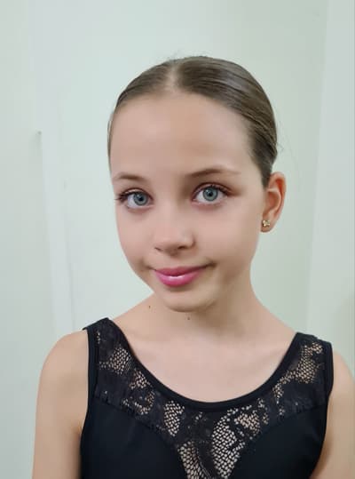 Anya - Maria Enache — Classical dancer, Romania