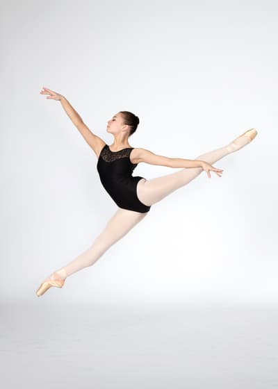 Emily Kneussle — Classical dancer, United States