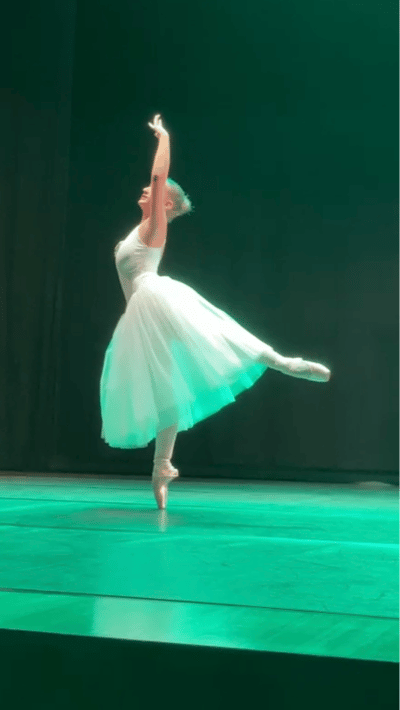 Carolina González Fernández — Contemporary dancer, Gijón, Spain