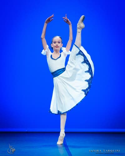Giorgia Aquilanti — Classical dancer