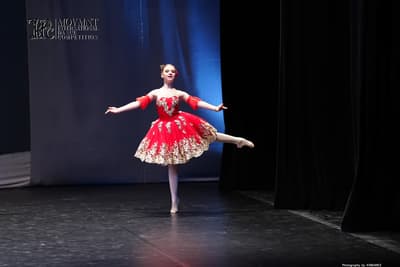 Veronika Zirchuk — Classical dancer, Romania