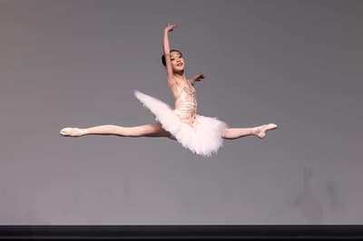 Aliza Song — Classical dancer, New Zealand