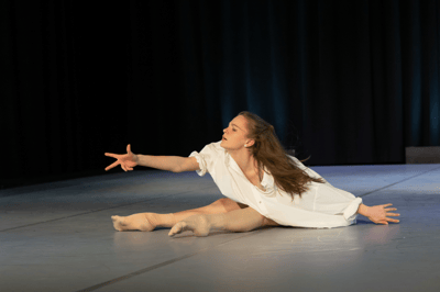 Myrna Lømo — Neoclassical dancer, Oslo, Norway
