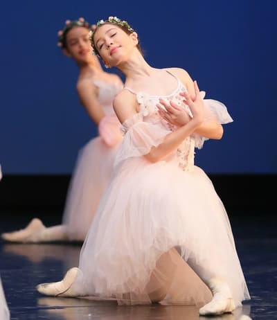 Mara Ioana Dinu — Classical dancer, Romania