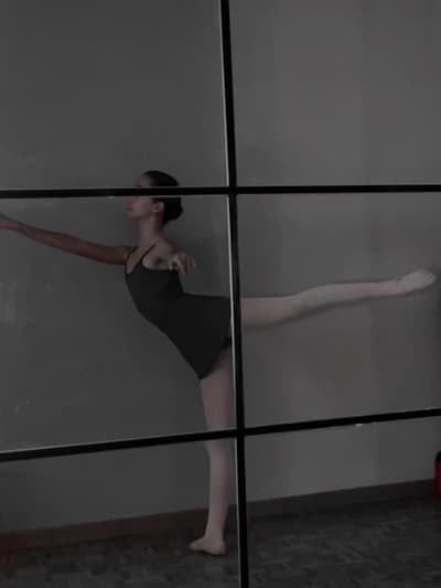 Eleni Kapoula — Contemporary dancer, Switzerland