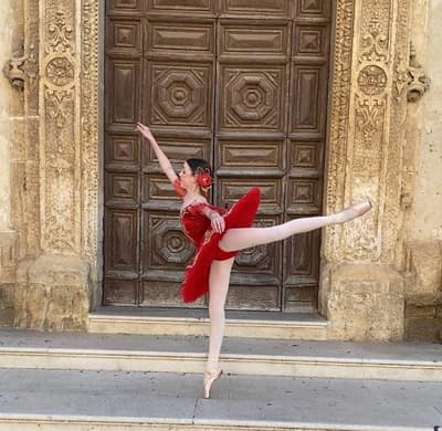 Upe Kazickaite — dancer, Lithuania